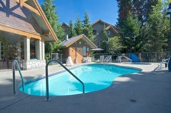 Hotel Blackcomb Vr At Glaciers Reach 3*